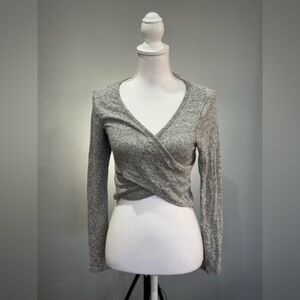 CLEARANCE! Gray Boutique Wrap Crop Sweater Size S NWT